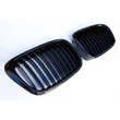 Kép 1/2 - BMW E39 1995-2003 facelift utáni stílusú lakkozott fekete vese