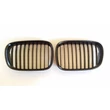 Kép 1/3 - BMW E39 1995-2003 facelift előtti stílusú matt fekete vese