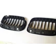 Kép 3/3 - BMW E53 X5 1999-2003 facelift előtti lakkozott fekete vese 