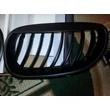 Kép 2/3 - BMW E60 E61 limousine touring matt fekete M6 stílusú vese