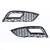 AUDI A4 B8 8K 2012-2015 lakkozott fekete nyitott méhsejtes-rácsos ködlámpa keret betét RS4 stílusban