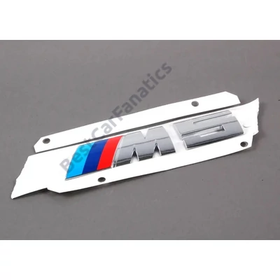 Gyári BMW E60 "M5" Sedan csomagtartó felirat 51147898126