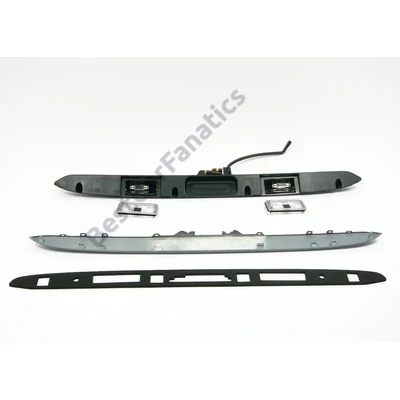 Gyári BMW E46 Coupe 1999-2003 alapozott csomagtérajtó nyitó markolat mikrokapcsolóval 51138244714