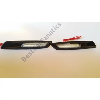 BMW F10 style LED-es oldalindex fehér menetfény funkcióval, fekete-átlátszó