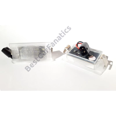BMW E34 Touring 6000K fehér SMD LED rendszámtábla világítás