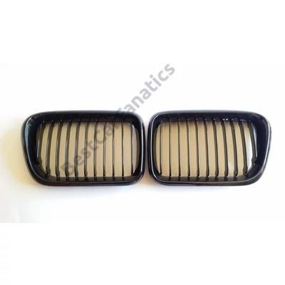 BMW E36 1995-2000 facelift utáni lakkozott fekete vese