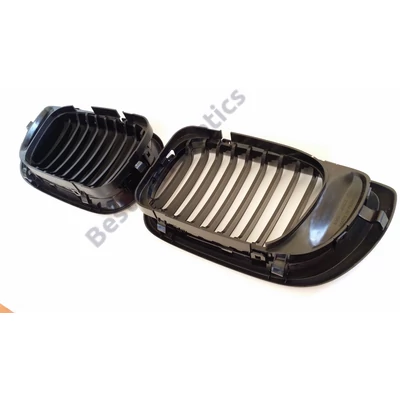 BMW E46 2002-2005 limousine touring facelift utáni lakkozott fekete vese