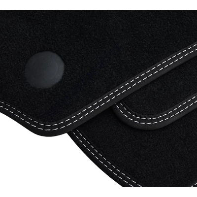 Mercedes Benz W211 prémium fekete velúrszőnyeg szett dupla fehér cérnás varrással