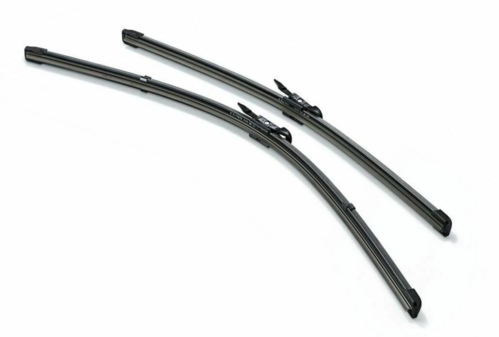 Gyári BMW F30 F31 F34 F35 F80 első ablaktörlő lapát szett 61615A43585 (61612241375)