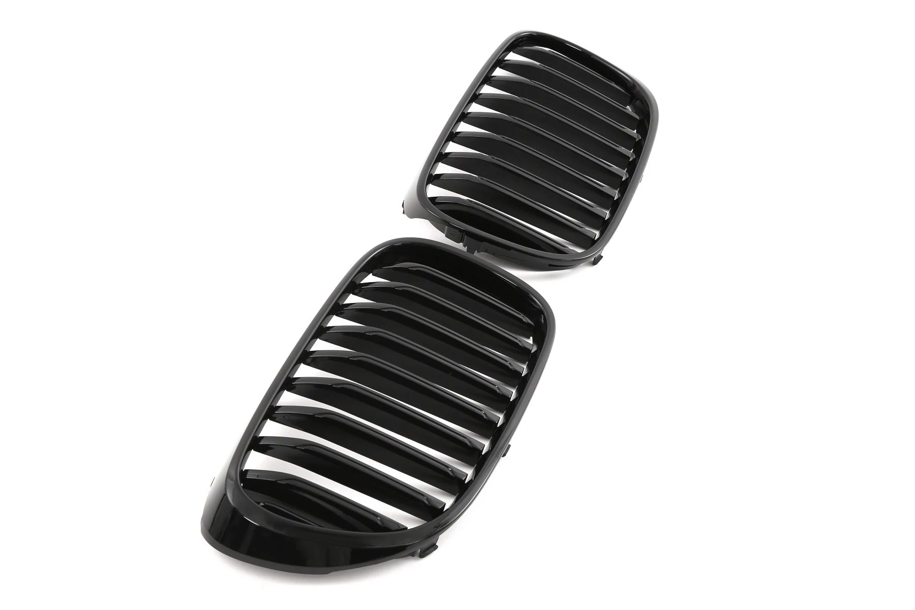 BMW G11 G12 2015-2019 lakkozott fekete Performance stílusú vese