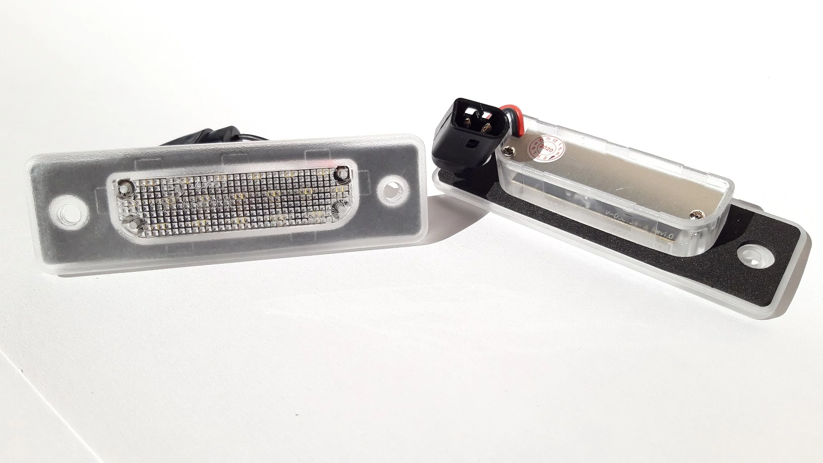 BMW E32 E34 Sedan 6000K fehér SMD LED rendszámtábla világítás
