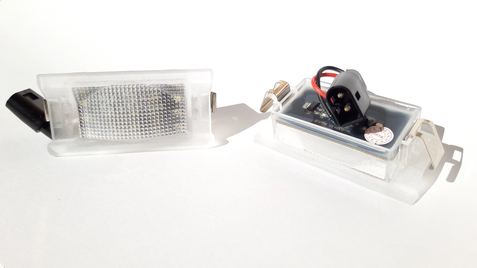 BMW E34 Touring 6000K fehér SMD LED rendszámtábla világítás
