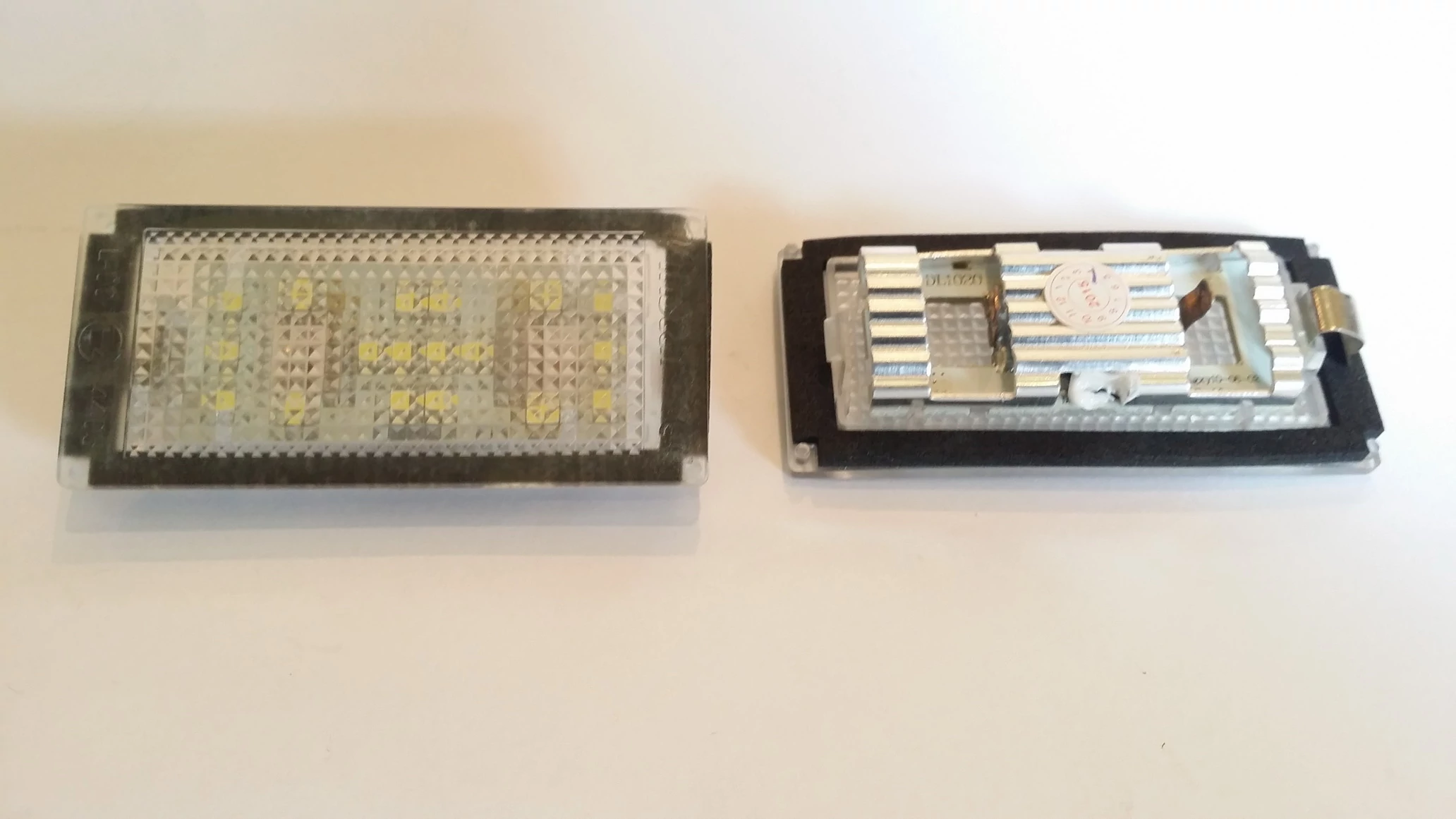 BMW E65 E66 6000K fehér SMD LED rendszámtábla világítás
