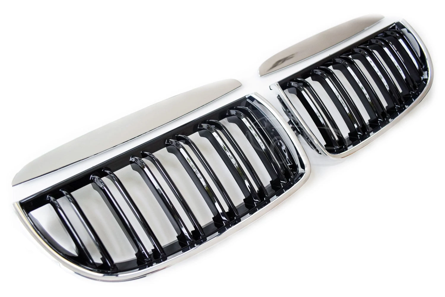 BMW E90 E91 2004-2008 limousine touring krómozott lakkozott fekete M4 stílusú vese