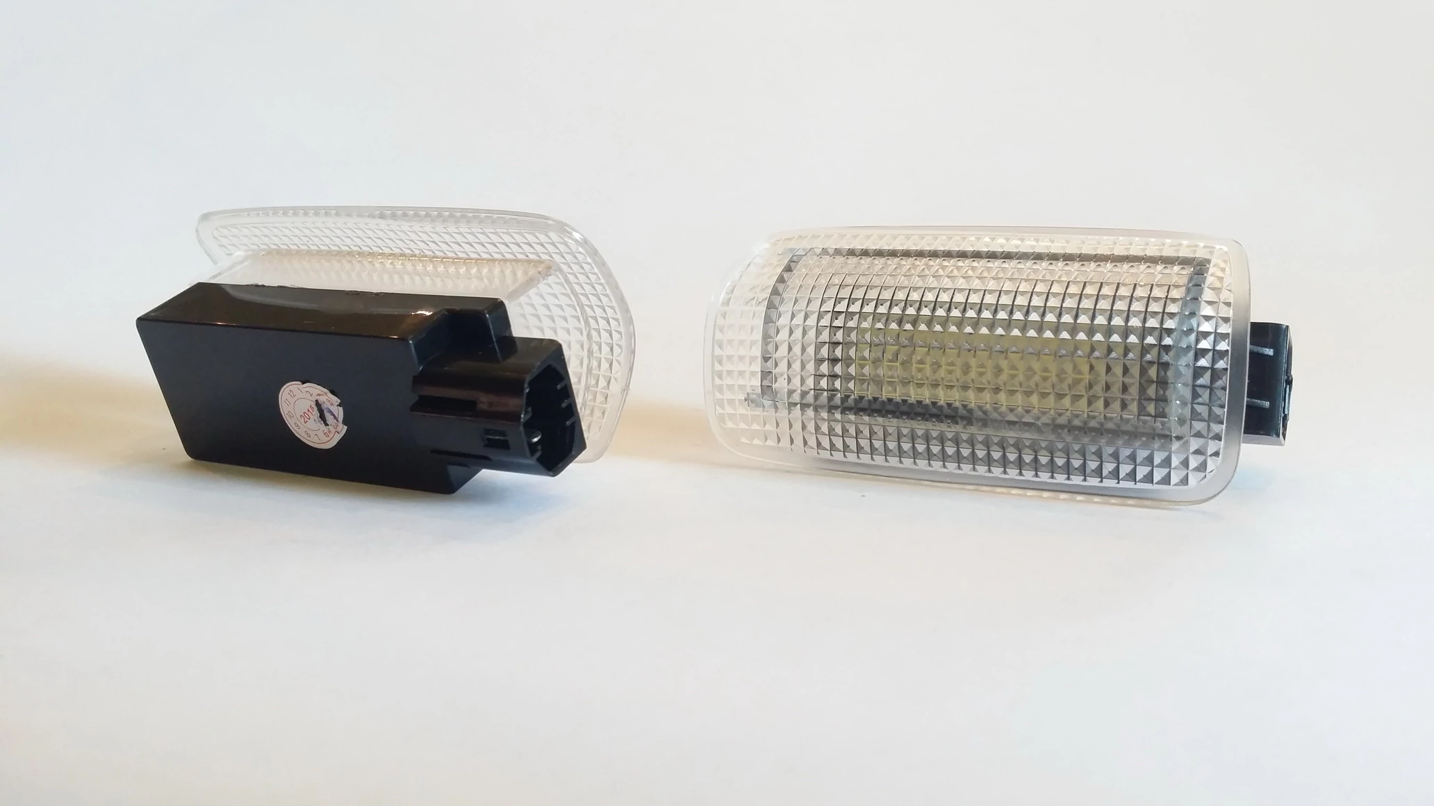 Lexus IS LED kilépőfény világítás (több típushoz jó)