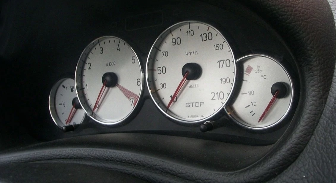 Peugeot 206 - Partner alumínium műszerfal karika