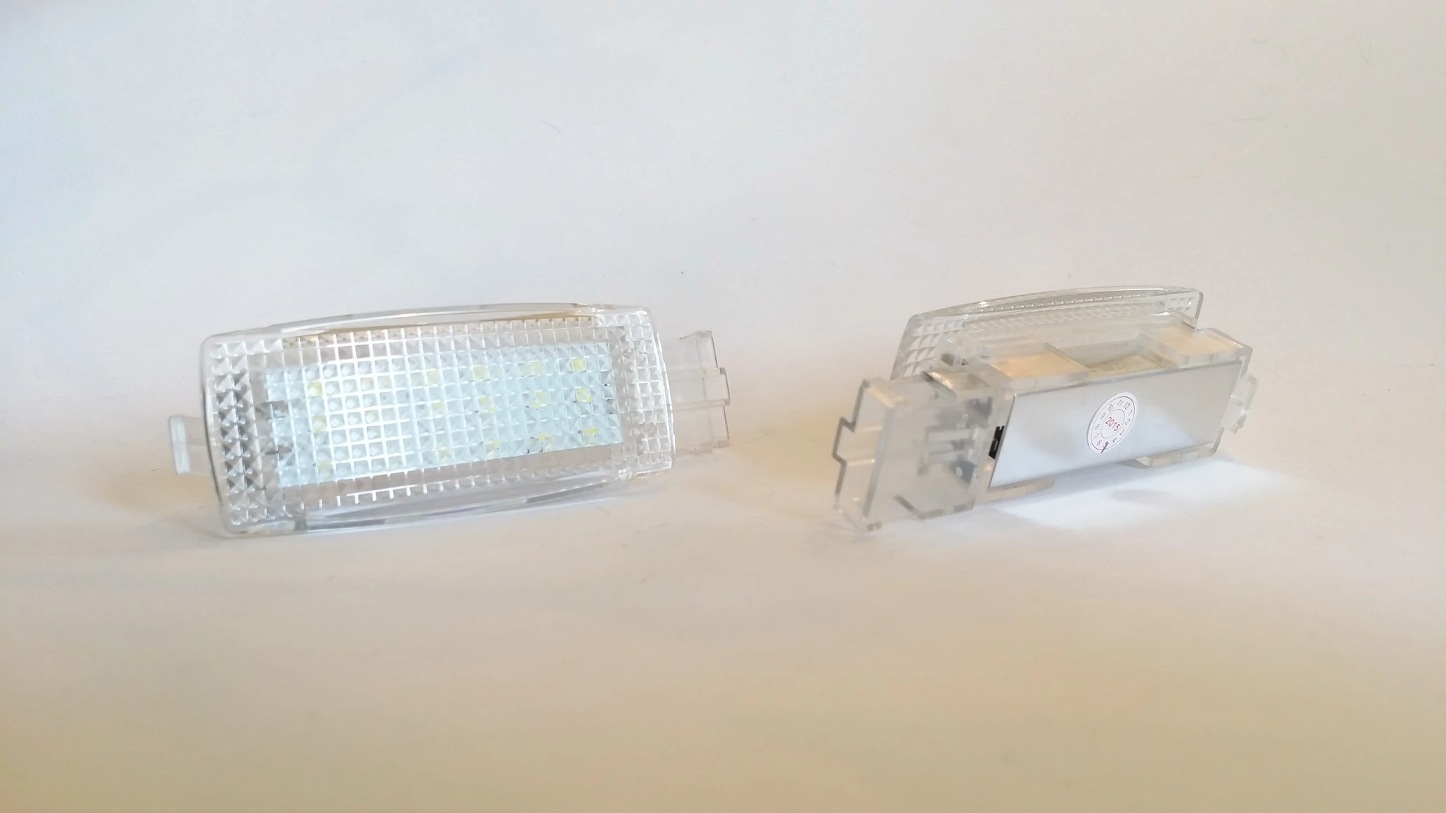 Seat Skoda VW 6000K fehér SMD LED sminktükör szett