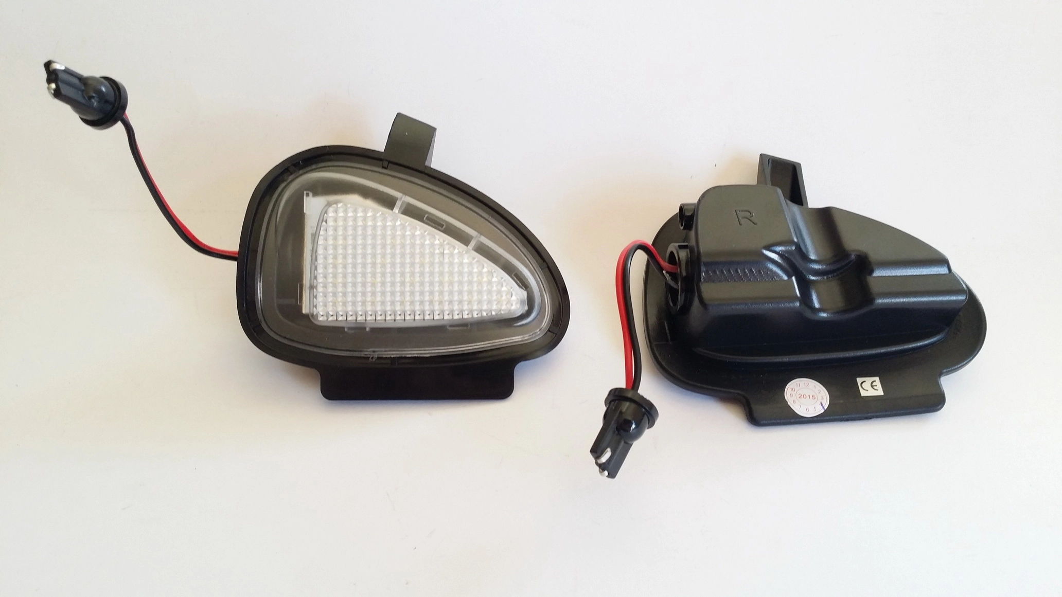 VW Golf 6 GTI LED-es visszapillantó tükör alatti kilépőfény világítás (több típushoz jó)