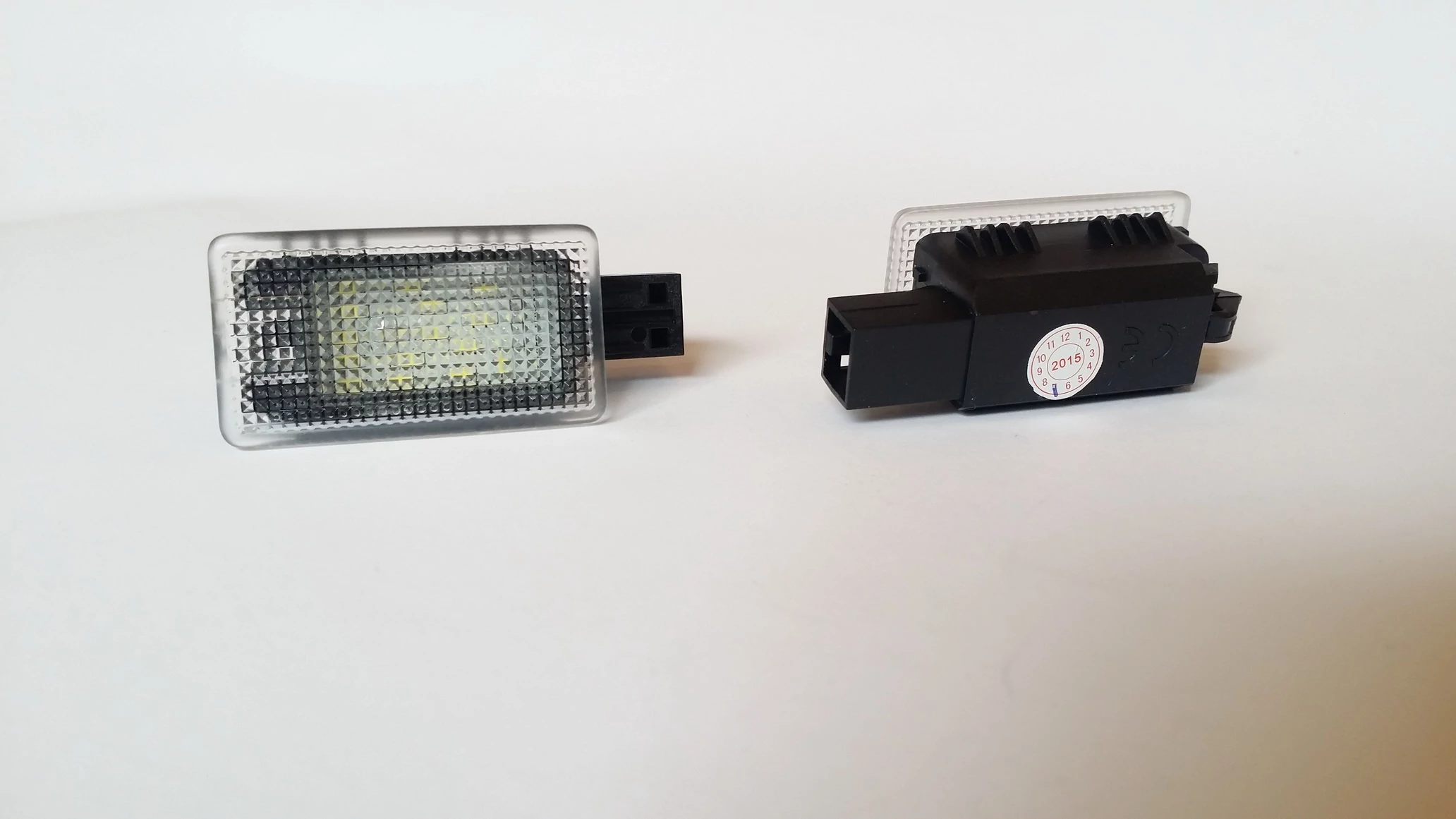 Volvo fehér SMD LED csomagtérvilágítás, több típushoz jó